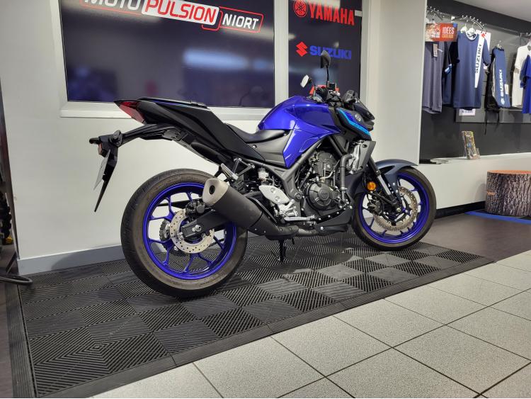 YAMAHA MT 03