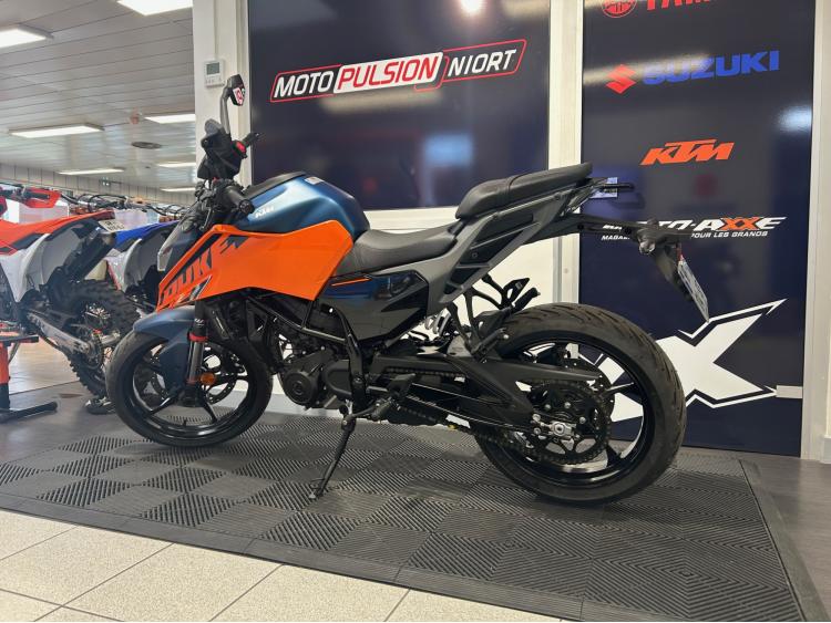KTM 125 DUKE | 200KMS | 79€/MOIS