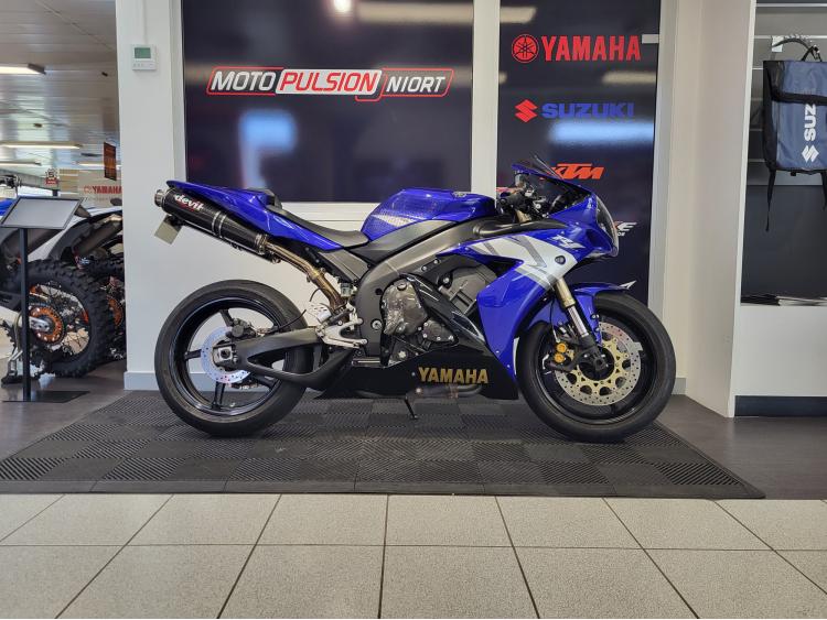 YAMAHA YZF 1000 R1 2004 | 35000KMS | 129€/MOIS