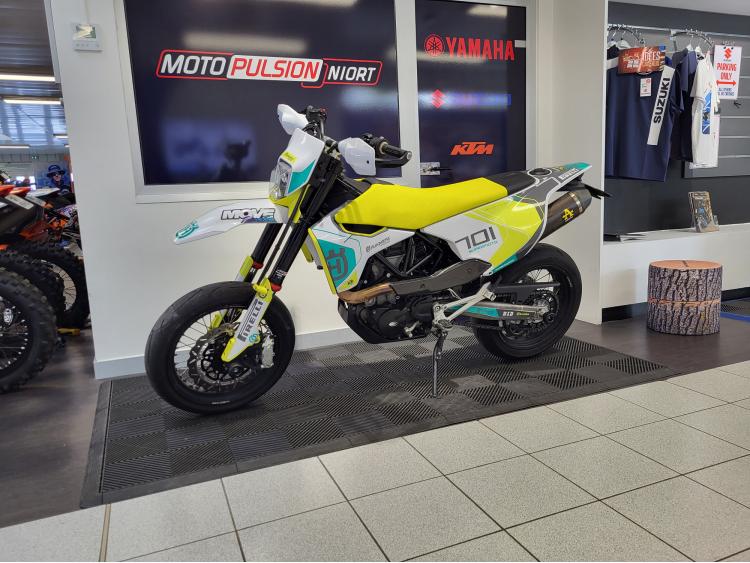 HUSQVARNA 701 SUPERMOTO Full