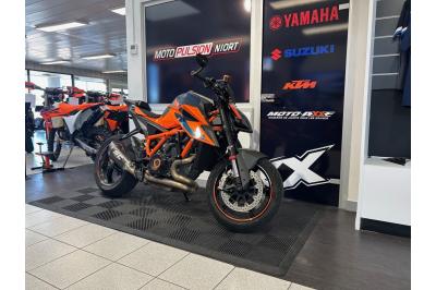 KTM 1290 SUPER DUKE R
